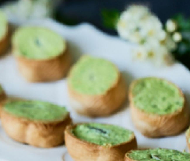 Assiette de 12 escargots en croquilles (biscuit)