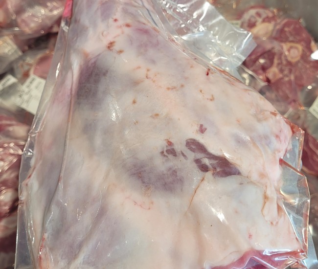Demi gigot d'agneau ***