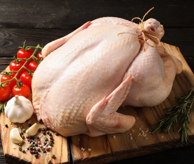 Poularde noire fermière LR de Challans